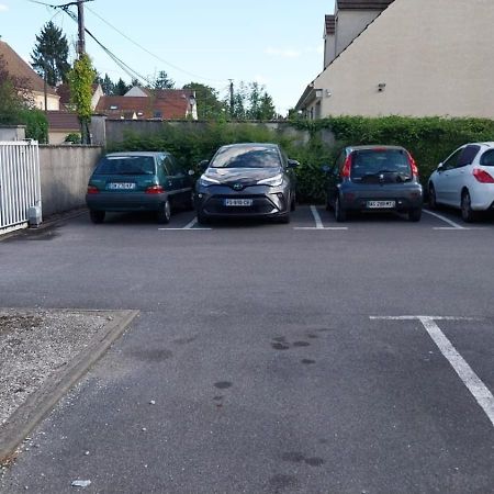 Appartement Cosy - Disneyland & Villages Nature Villeneuve-Saint-Denis Exterior foto