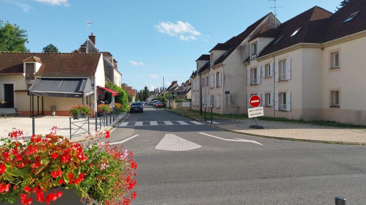 Appartement Cosy - Disneyland & Villages Nature Villeneuve-Saint-Denis Exterior foto