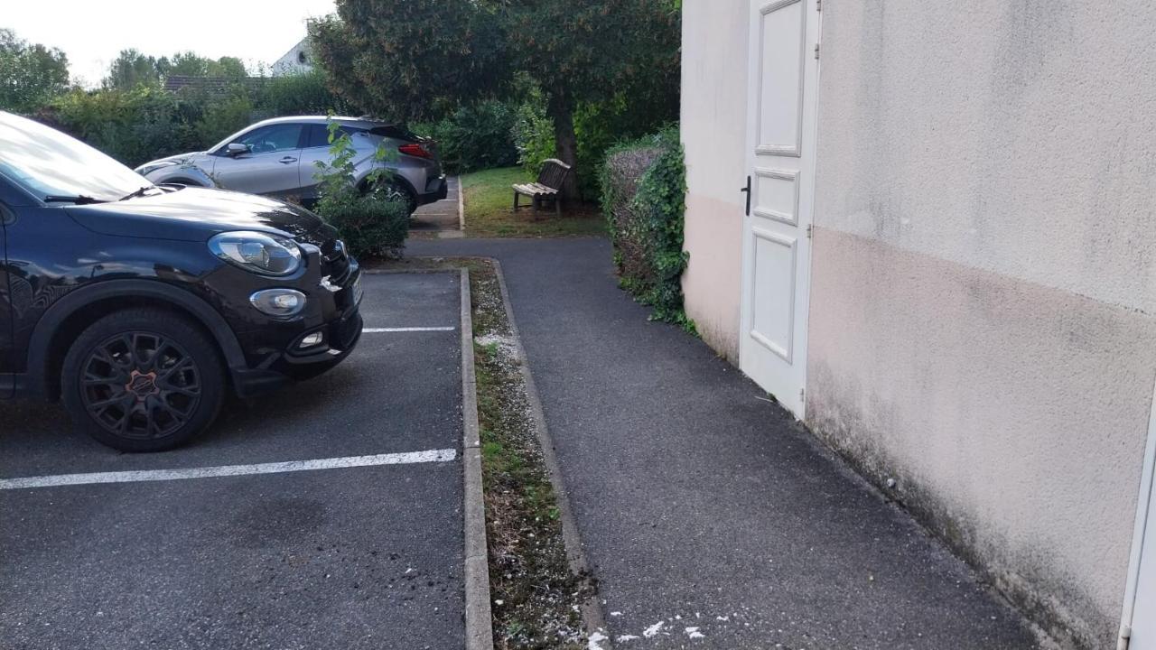 Appartement Cosy - Disneyland & Villages Nature Villeneuve-Saint-Denis Exterior foto